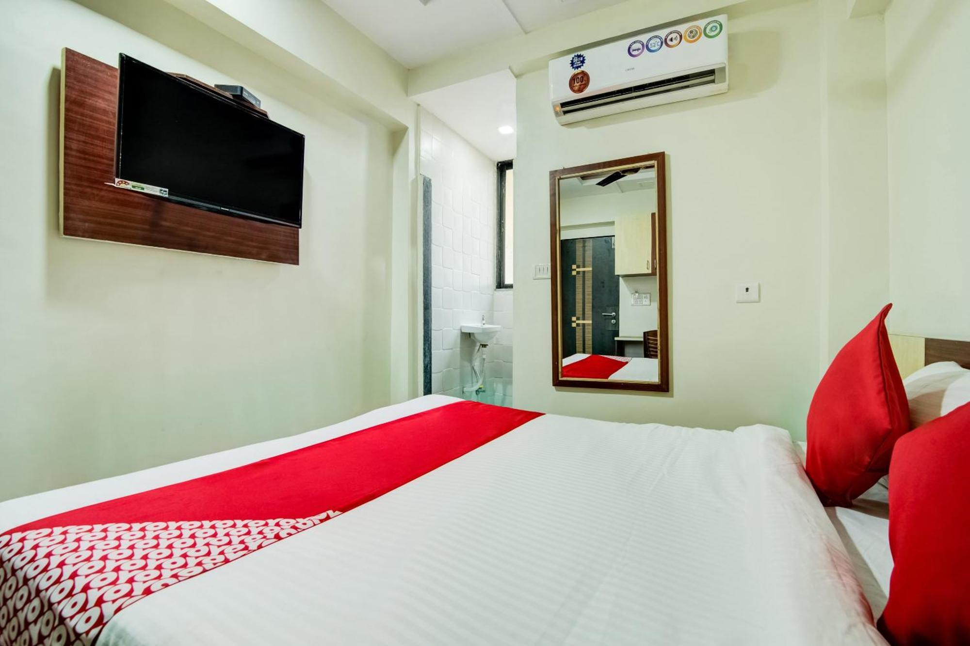 Hotel O Kunal Palace Нави Мумбай Екстериор снимка